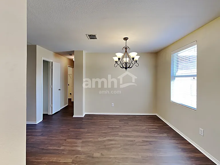 1021 Bumble Bee Dr — Photo 4