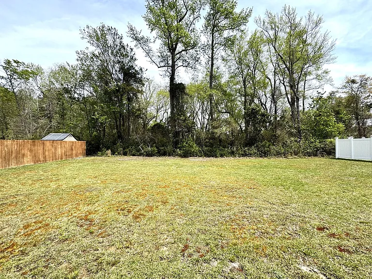 1109 Carteret Manor Dr — Photo 23
