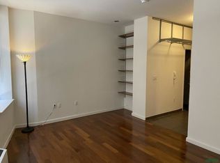 82 Beaver St APT 1007, New York, NY