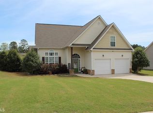 106 Churchill Dr, Lagrange, GA 30241
