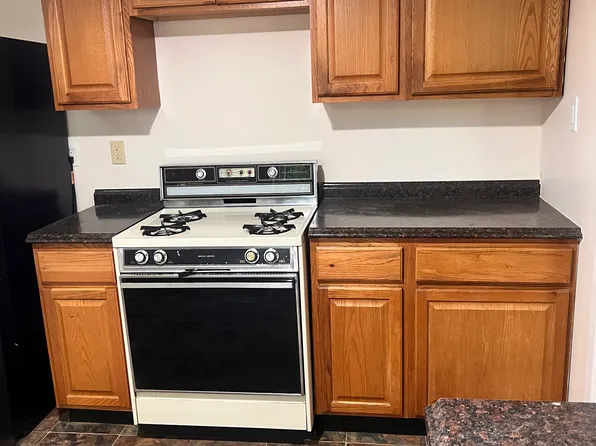 1139 N Church St #2, Rockford, IL 61103