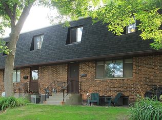 3630 Mount Vernon Rd SE APT 9, Cedar Rapids, IA 52403