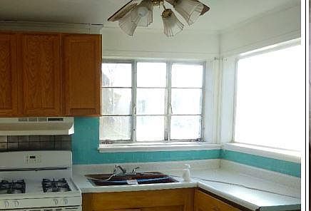 3rd image of 12621 S Elizabeth St