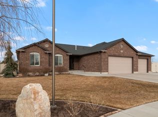 1489 N 1575 W, Clinton, UT 84015