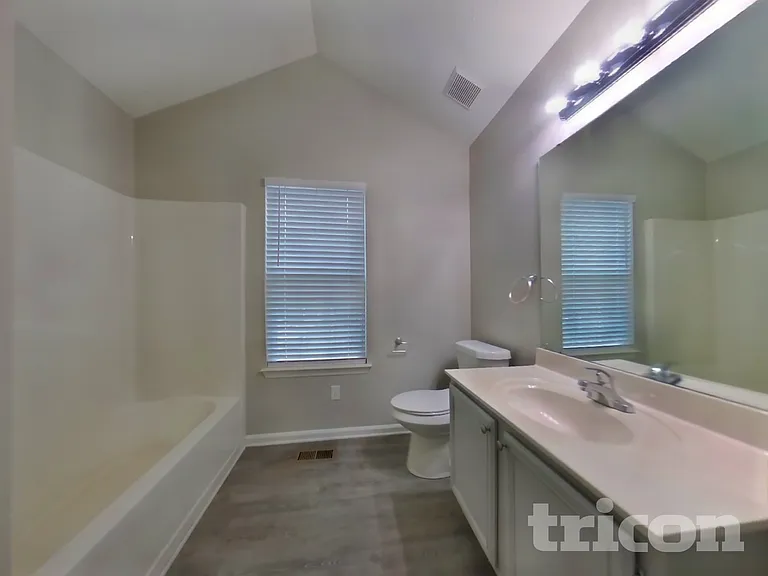 8918 Six Point Ln — Photo 13