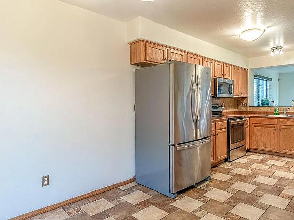 5th image of 1443 E 11th St