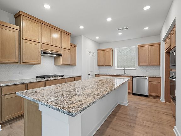 7th image of this home