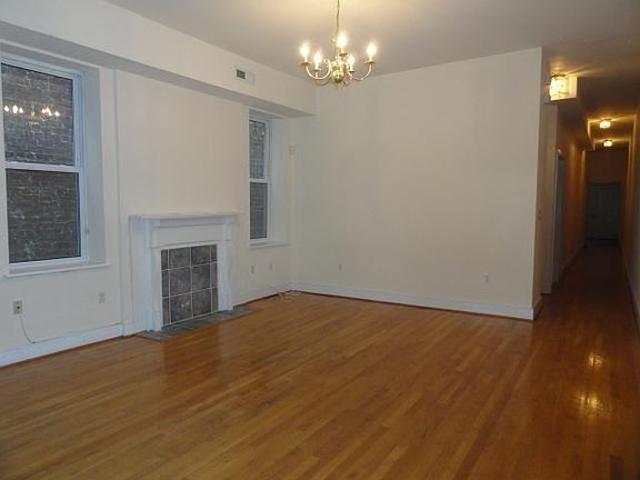 2nd image of 2708 E Broad St #5