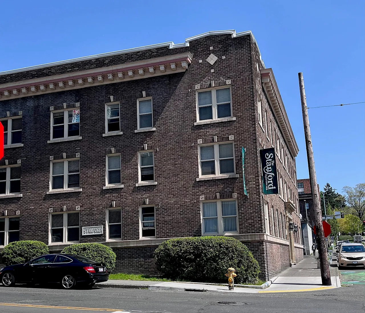 Stanford Apartments — Photo 1