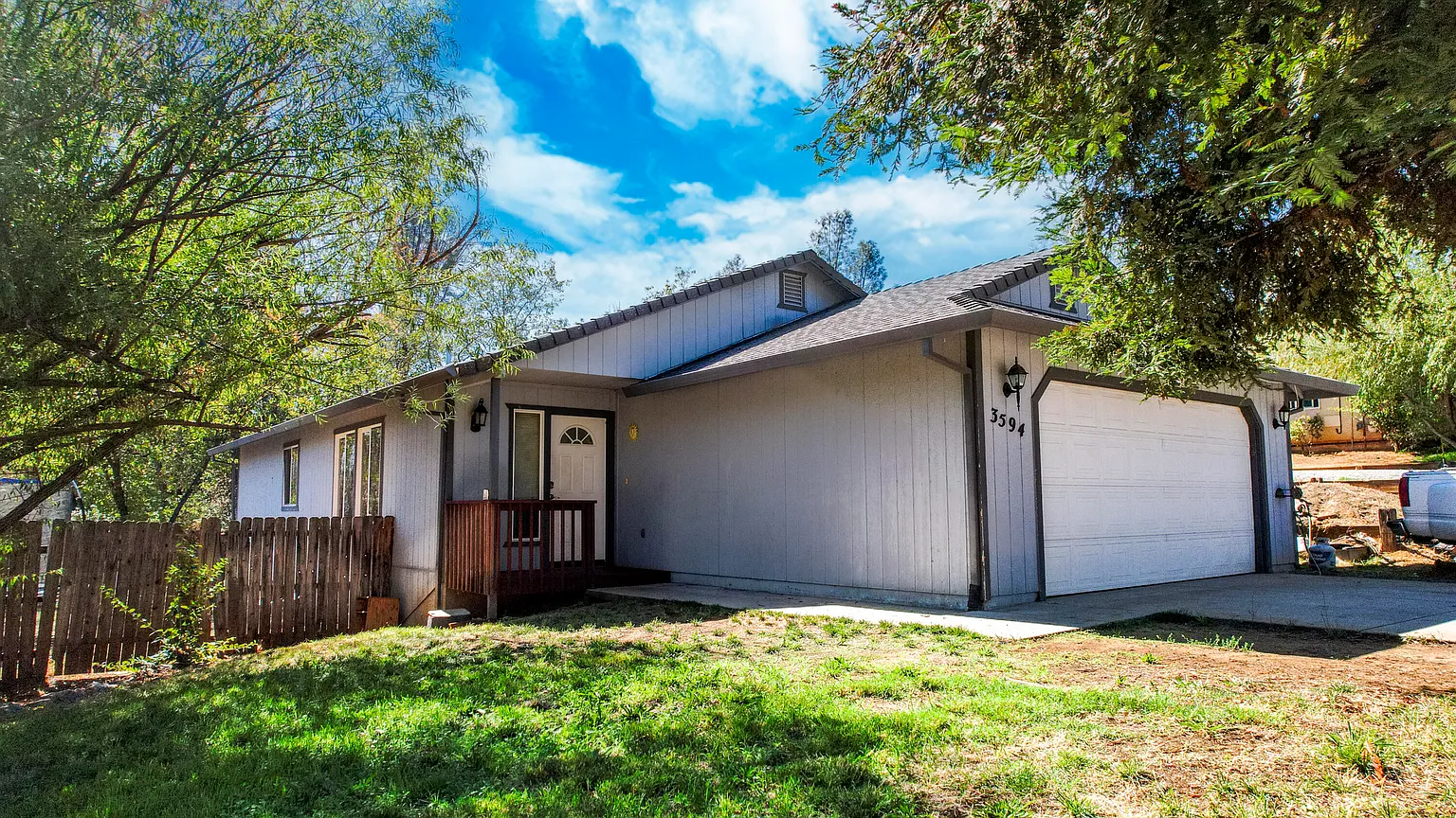 3594 Altus St photo 1