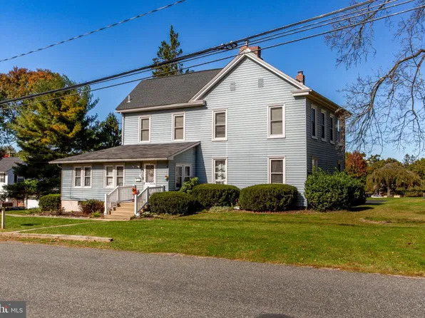 705 Tilghman St, Coopersburg, PA 18036