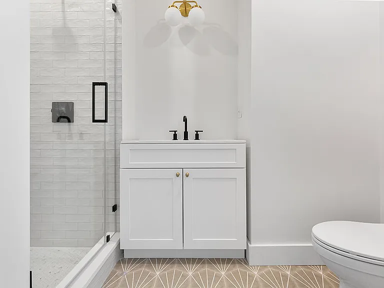 31 Hope St #212 — Photo 12