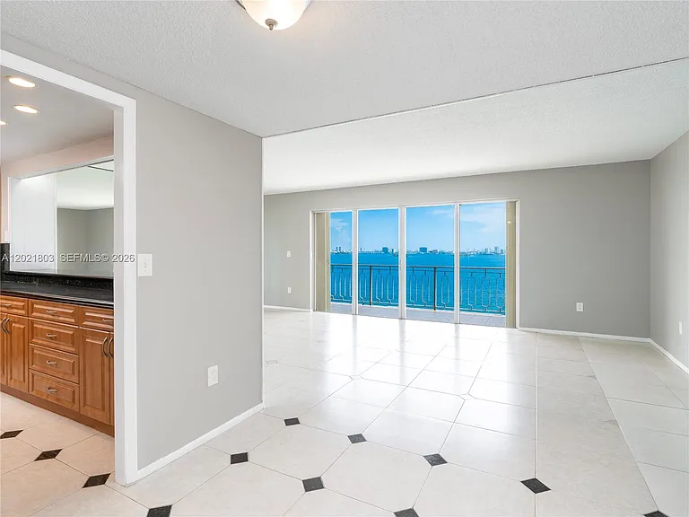 11111 Biscayne Blvd #912 — Photo 2
