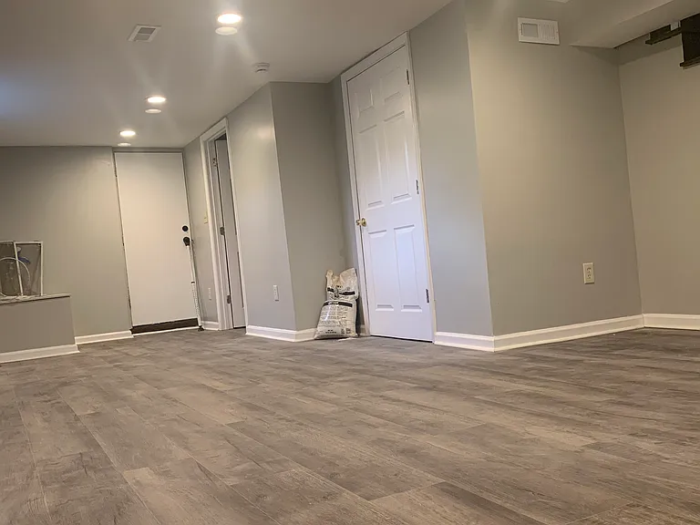 5147 Frederick Ave — Photo 22