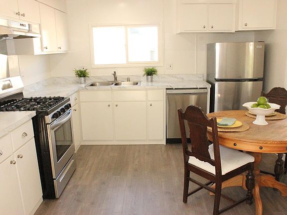 5th image of 189 Hawaii Cir #189