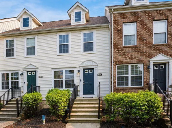 649 Lazelle Rd, Columbus, OH 43081