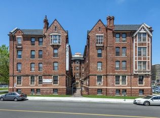 280 Park St W, Windsor, ON N9A 5T8