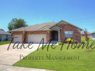 5689 E Pearson Pkwy, Strafford, MO 65757