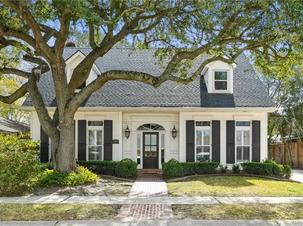 7500 Windsor Dr, Harahan, LA 70123