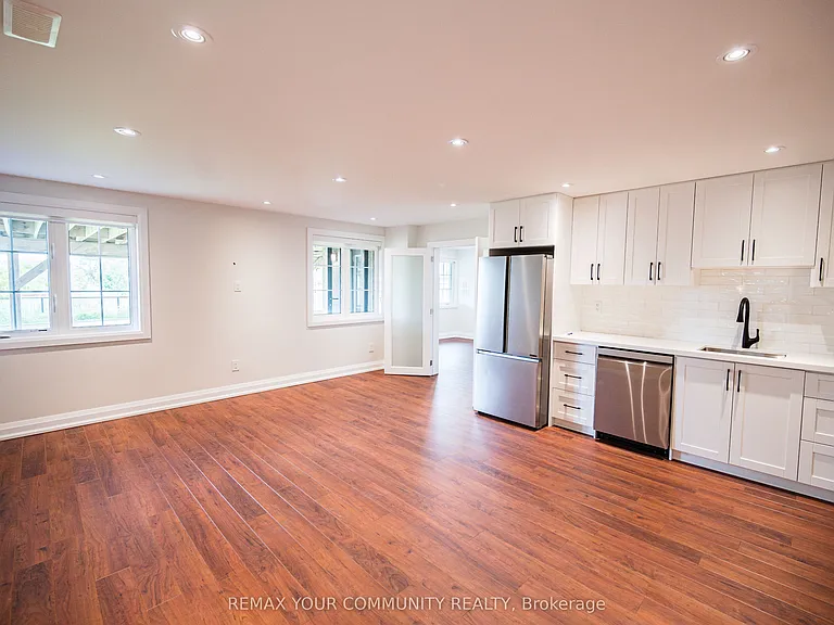 176 Aishford Rd #LOWER — Photo 23