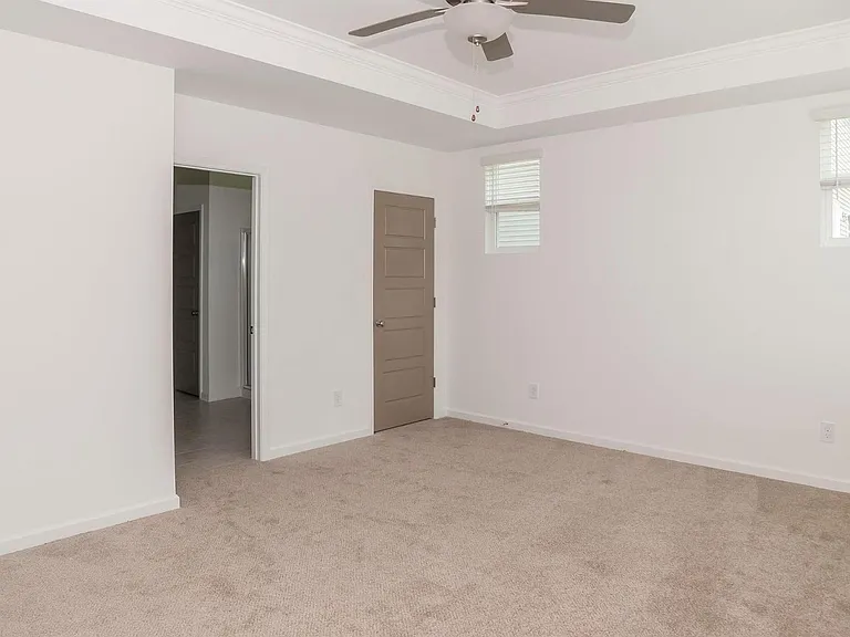 1628 Haltwhistle St — Photo 23