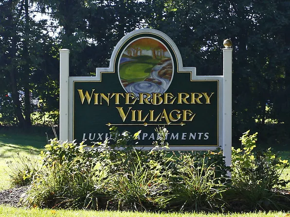 Winterberry Village Apartments, 23691 Delmere Dr #6094e9f40, North Olmsted, OH 44070