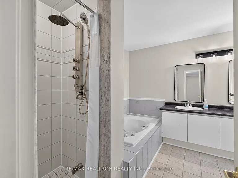 49 Meekings Dr — Photo 26