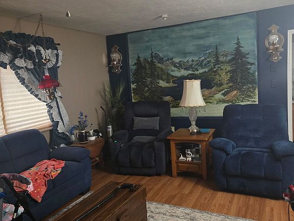 5th image of 641 Sweetbriar Dr