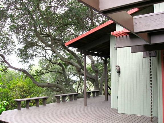 Entry Deck