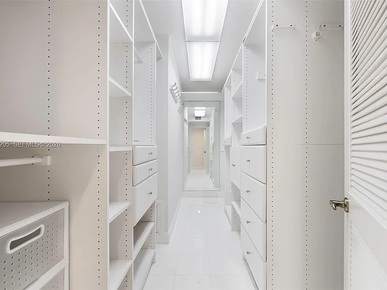 155 Ocean Lane Dr #600 — Photo 14