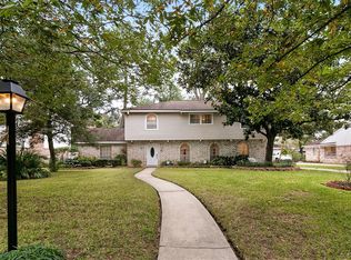 318 Enchanted River Dr, Spring, TX 77388