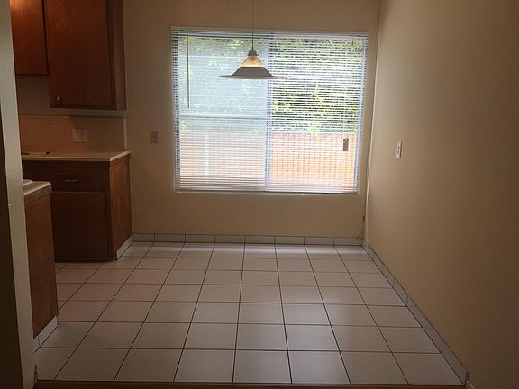 5th image of 5411 S Centinela Ave #11