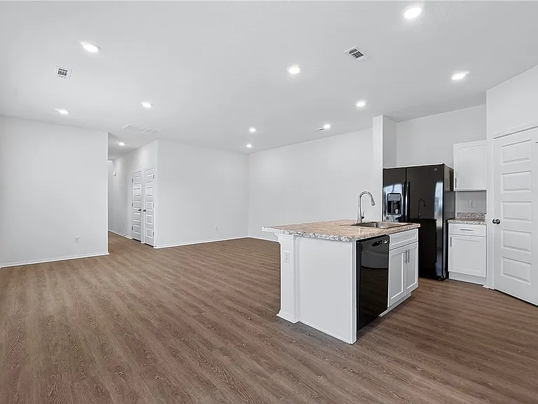 6802 SW Dignity Ave — Photo 11