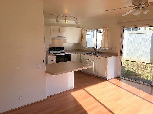 2nd image of 91-1016 Hoomaka St