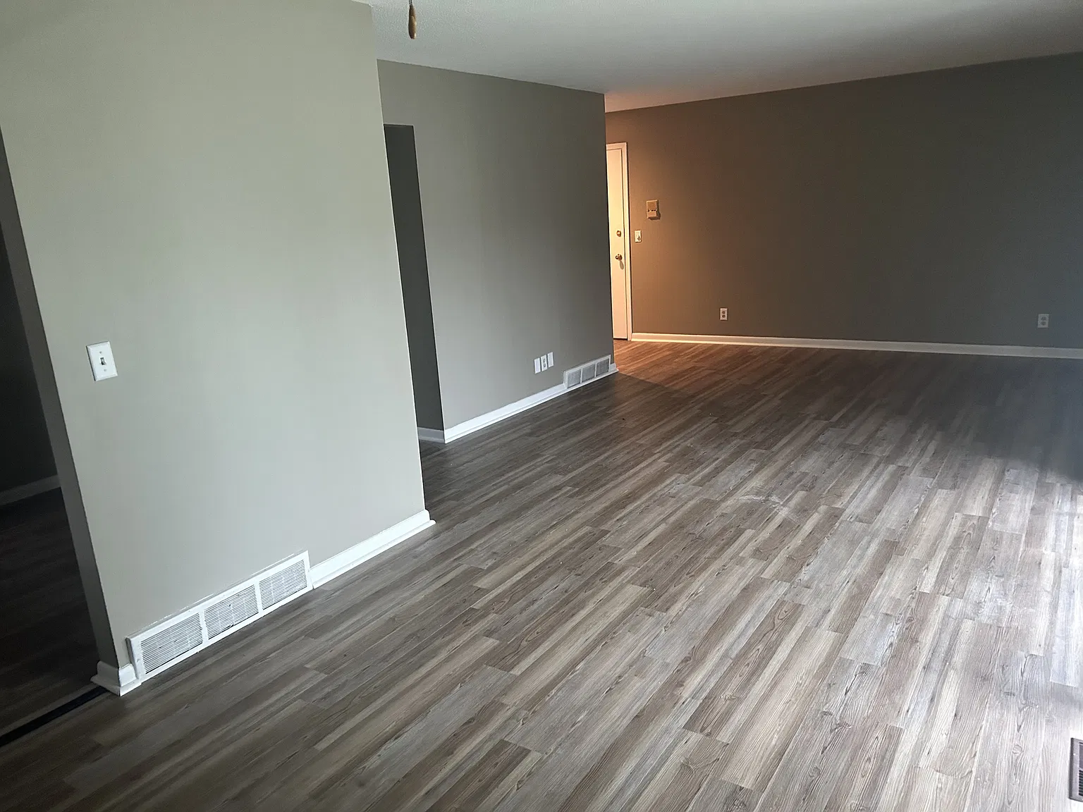 5436 Cresthaven Lane - 3 — Photo 3