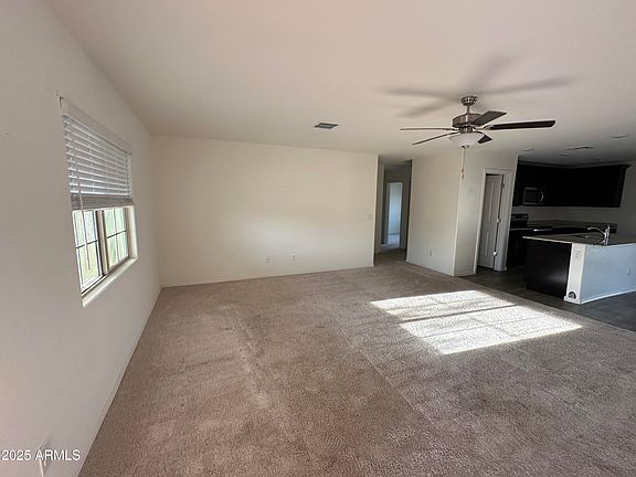 3rd image of 3830 N KALISPELL Court