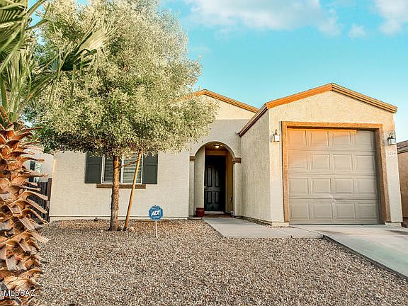 2nd image of 5258 E Desert Straw Ln