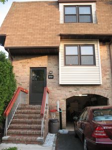 6101 N Oaks Blvd, North Brunswick, NJ, 08902