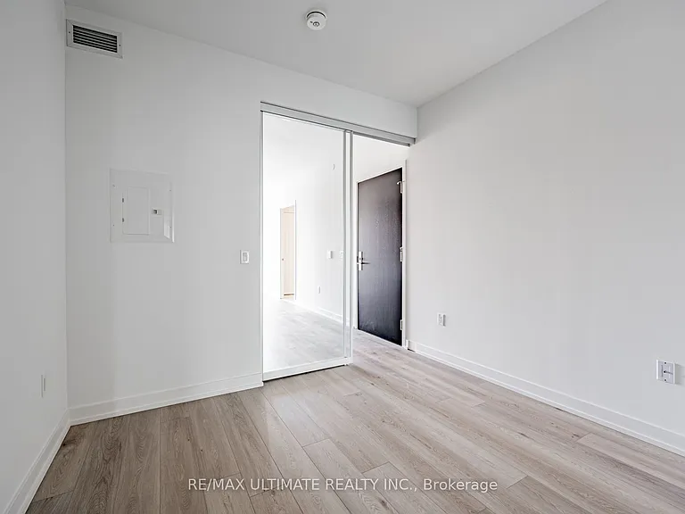 158 Front St E #1211 — Photo 9