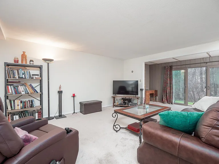 374 Great Rd #11 — Photo 14