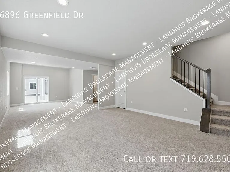 16896 Greenfield Dr — Photo 24