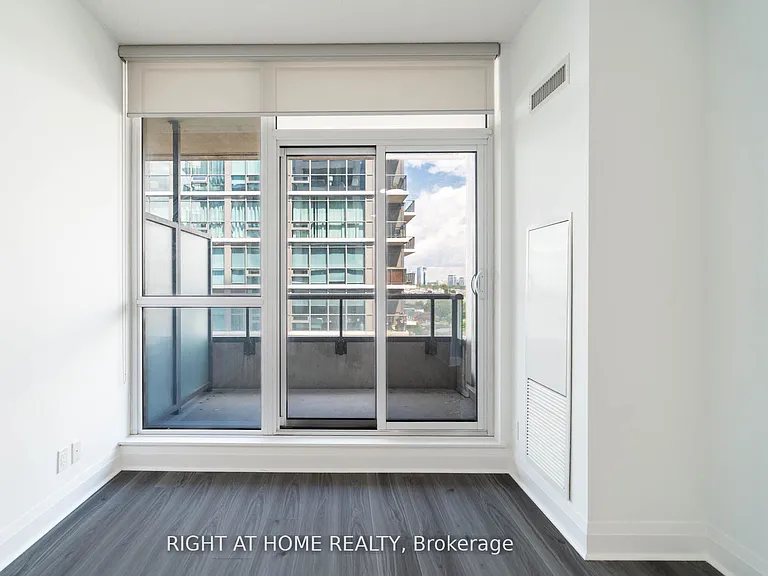 15 Zorra St #901 — Photo 17