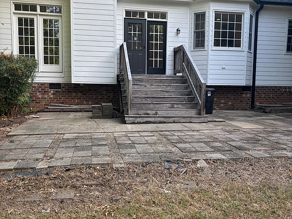 3rd image of 4717 Optimist Farm Rd