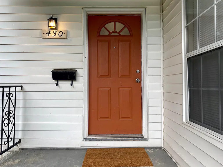 430 E Magnolia Ave #1 — Photo 8