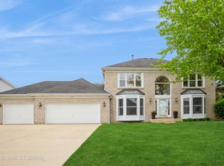 1305 Saint Claire Pl, Schaumburg, IL 60173