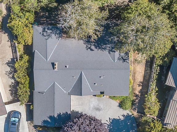5th image of 4440 Surita St