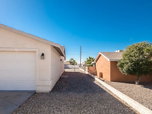 3rd image of 2846 Winterhaven Dr