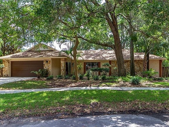 2nd image of 12909 Lazy Pine Pl