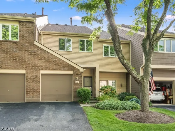 19 Bedford Ct, Madison Boro, NJ 07940