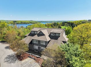 1 Tree Tops Ln #302, Huntsville, ON P1H 0B8